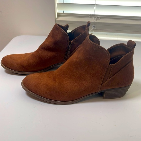SO Brown Suede Booties Size 9 - Picture 3 of 10